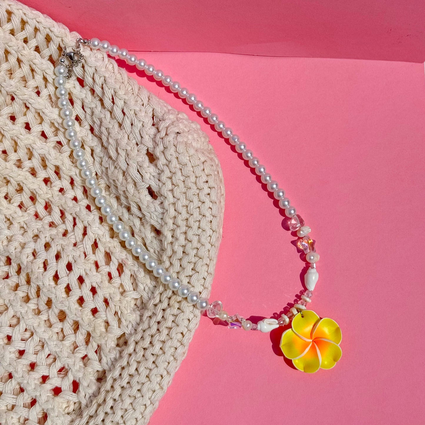 Collar Tropical Flower Charm