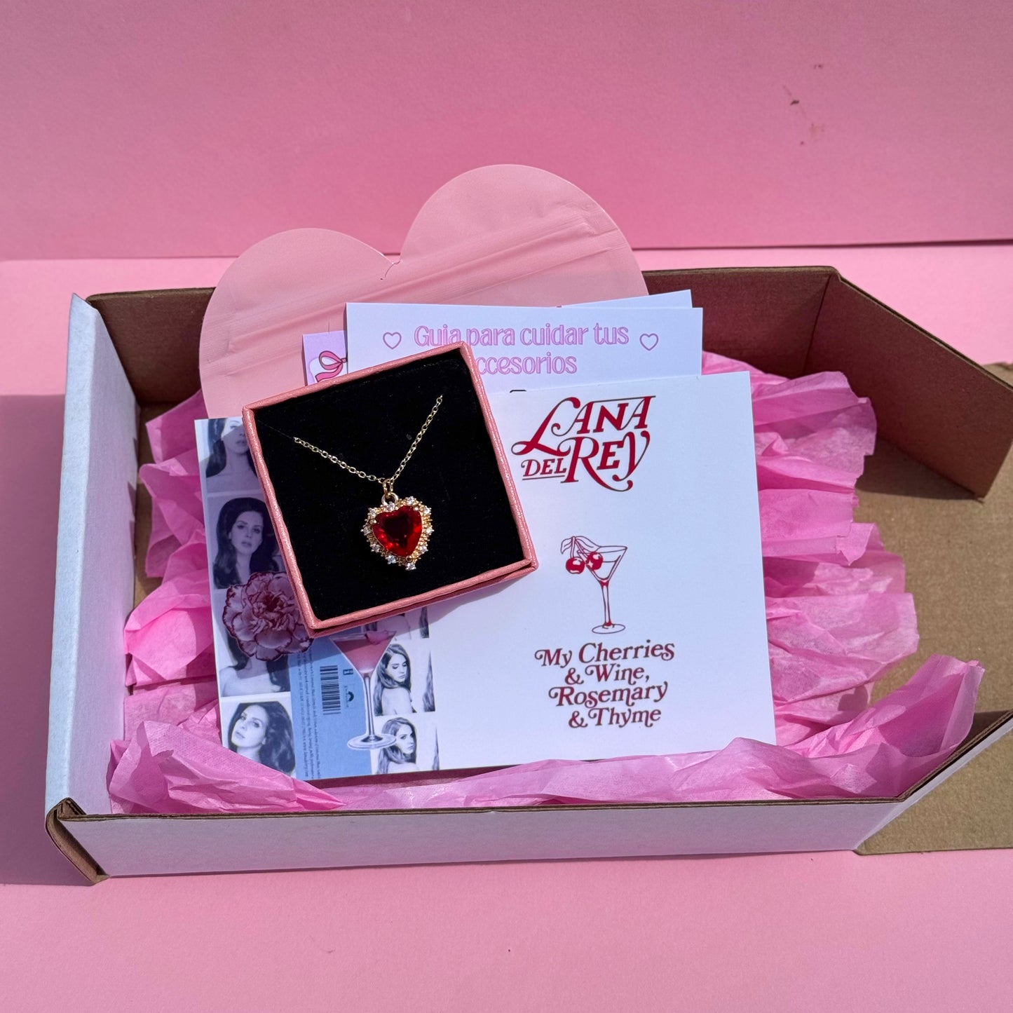 Collar Lana del Rey + caja